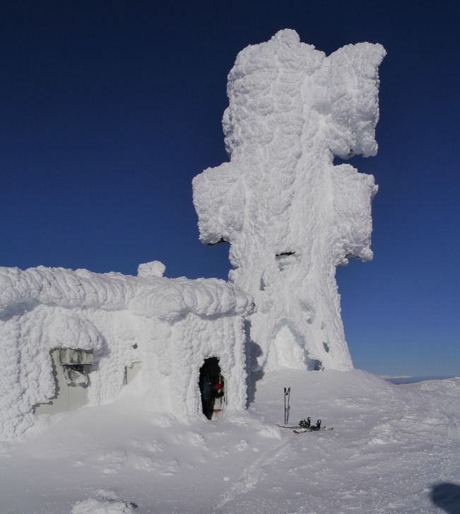 tower snow22