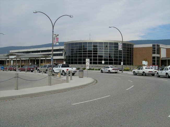 kelowna airport22