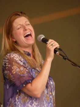 Andi-4-600x800