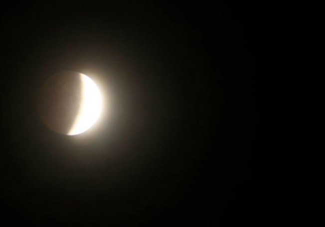 half moon eclipse22