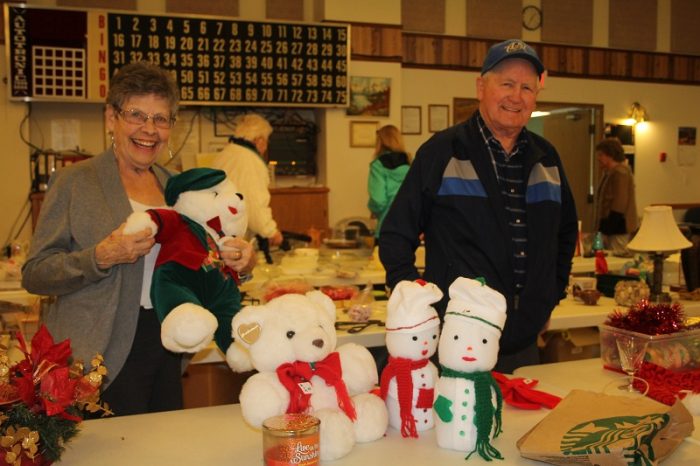 seniors-craft-sale1